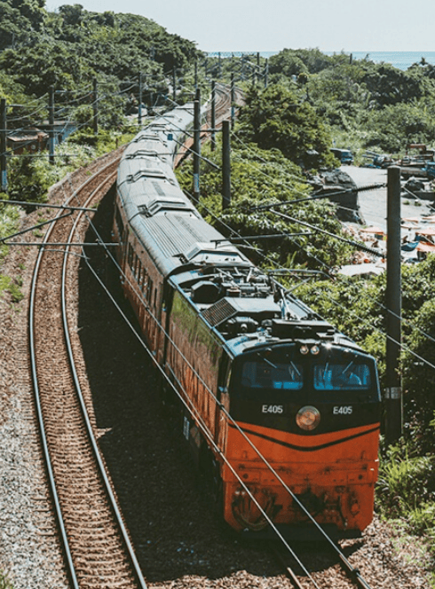 驶路线、行驶时间、订票方式、车厢特色一次看！｜【旅游攻略】凯发k8一触即发台铁、阿里山林铁观光列车总整理 8大列车行(图10)